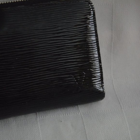 Louis Vuitton Black Patent Epi Zippy Zip  Around Organizer Wallet - Picture 3 of 10